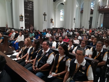 Candidatos asisten a misa; Arzobispo pide a los panameños que salgan a votar