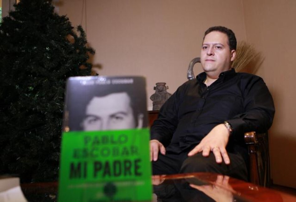 Pablo Escobar atemorizó a Manuel Antonio Noriega, revela su hijo