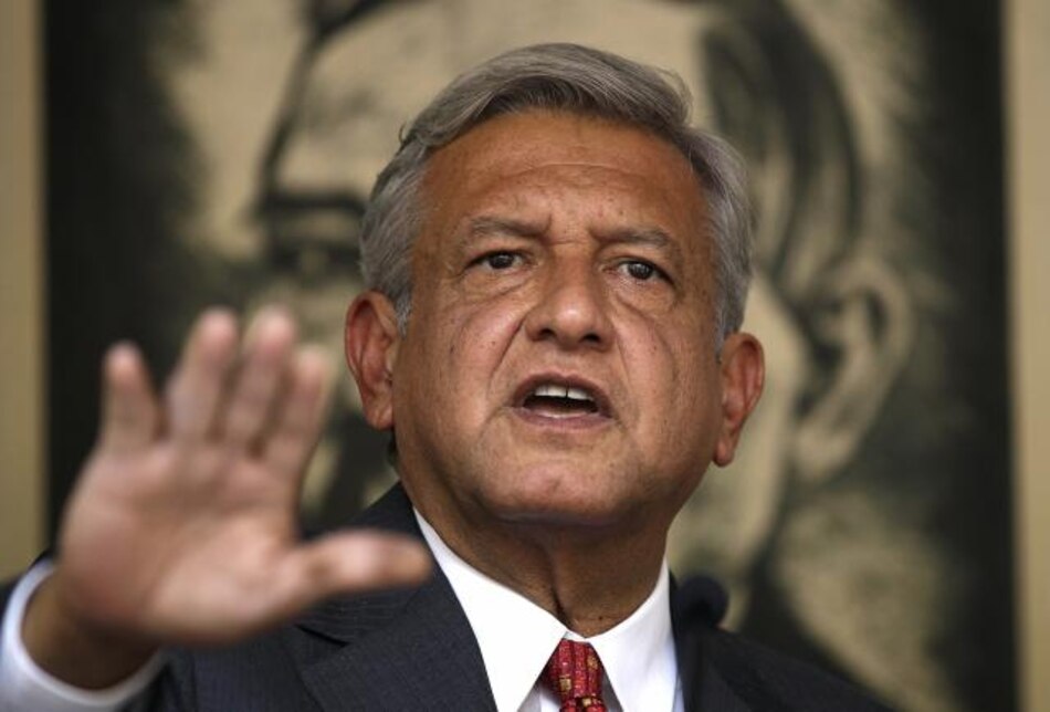 Líder de izquierda mexicano López Obrador sufrió un infarto
