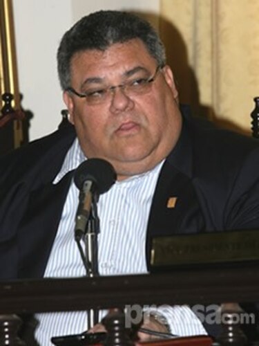 Ediles aprueban fondos para contratar camiones recolectores