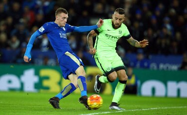 Leicester suma un punto ante el City y empata en la cima con Arsenal
