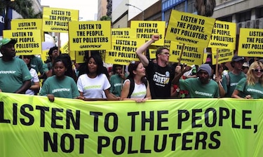Activistas de Greenpeace penetran en planta atómica en Francia