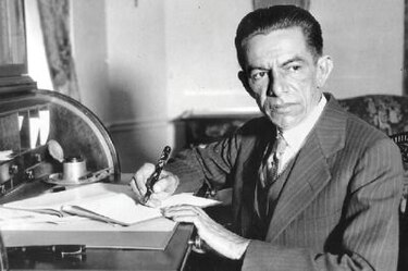 Raíces La Universidad de Panamá