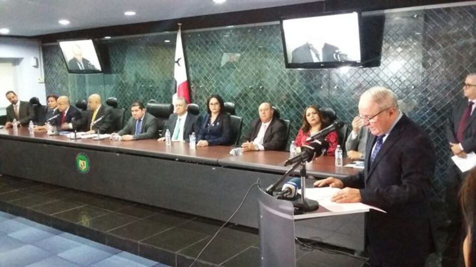 Se instala comisión de diputados que investigará obras públicas de las últimas tres presidencias