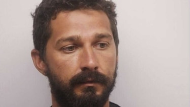 Arrestan a Shia LaBeouf por embriagarse en público en Georgia