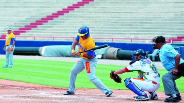 Herrera va contra Méndez en la lomita