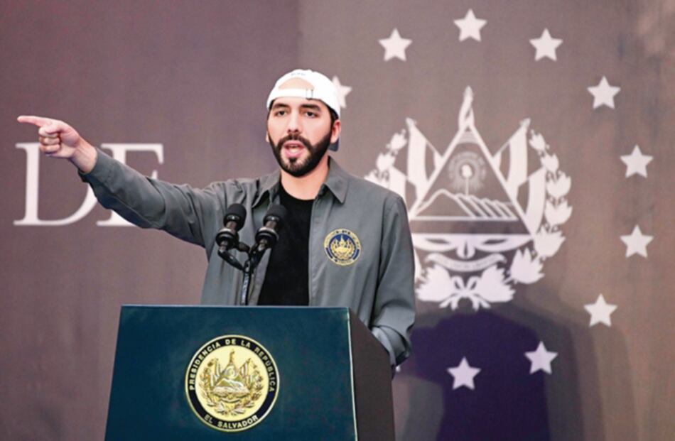 El Salvador restringe garantías fundamentales por un mes; Bukele asume poderes extraordinarios