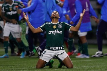 Arturo Vidal le da la victoria a Flamengo en el clásico contra Botafogo