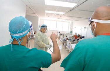 Los límites y desafíos de los médicos extranjeros