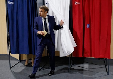 Presidente Macron se jugará su mayoría parlamentaria contra la izquierda en Francia