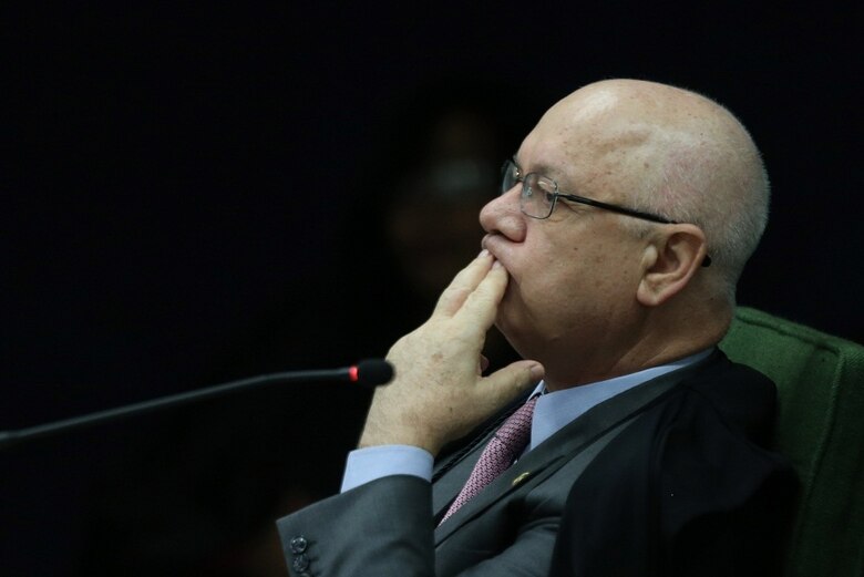 El arresto del jefe oficialista en el Senado agrava la crisis en Brasil