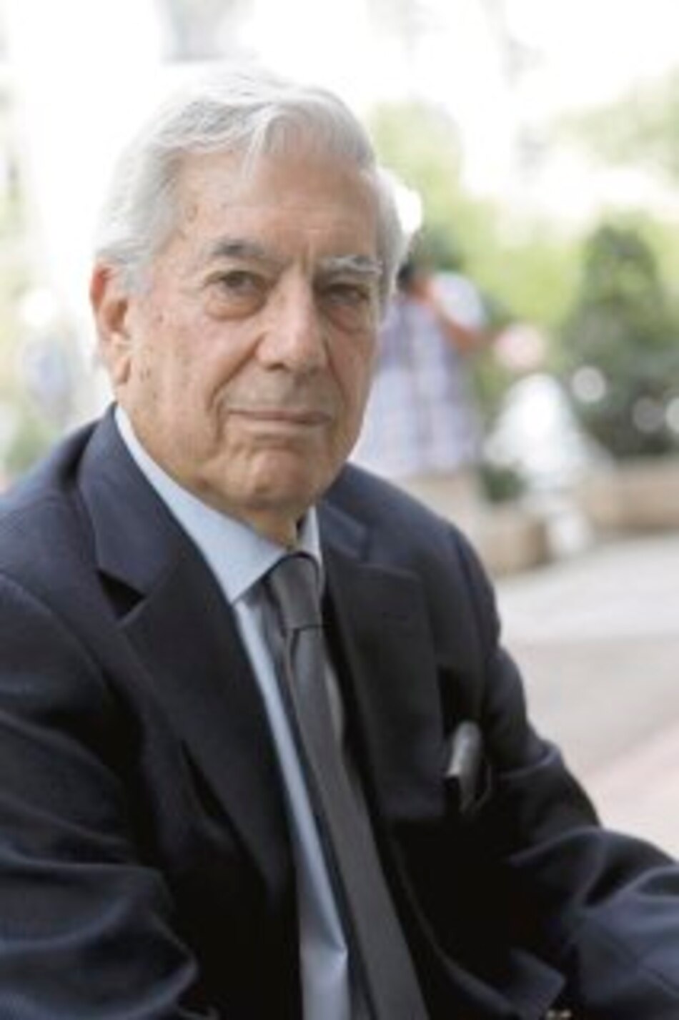Vargas Llosa apoya a Venezuela