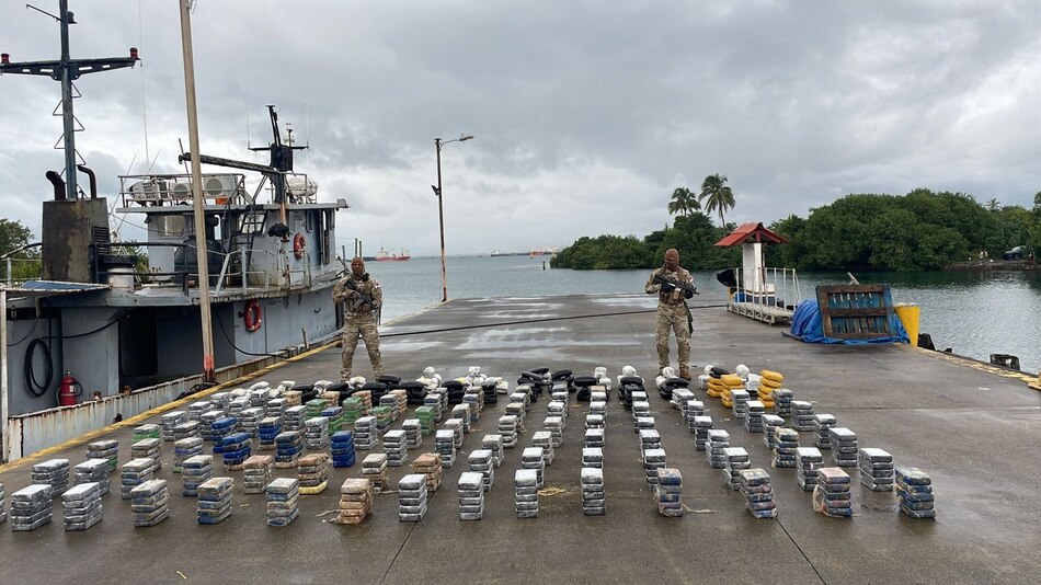 Decomisan 688 paquetes de cocaína y arrestan a tres extranjeros en la comarca Guna Yala