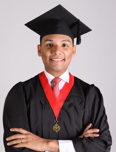 La Universidad de Panamá presenta a los graduados de su Facultad de Derecho y Ciencias Políticas