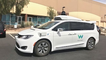 Waymo de Google inicia un servicio de taxi autónomo