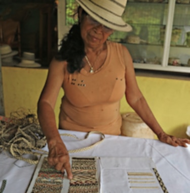 Dos maestros del sombrero pintao de La Pintada