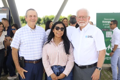 Delta inaugura la primera electrolinera en Panamá