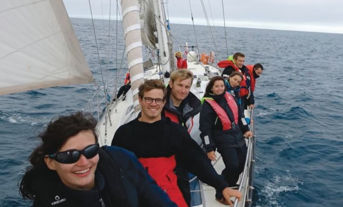 Rumbo a la JMJ de Panamá en un velero