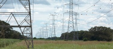 Suspenden licitación de línea de Etesa a Colón