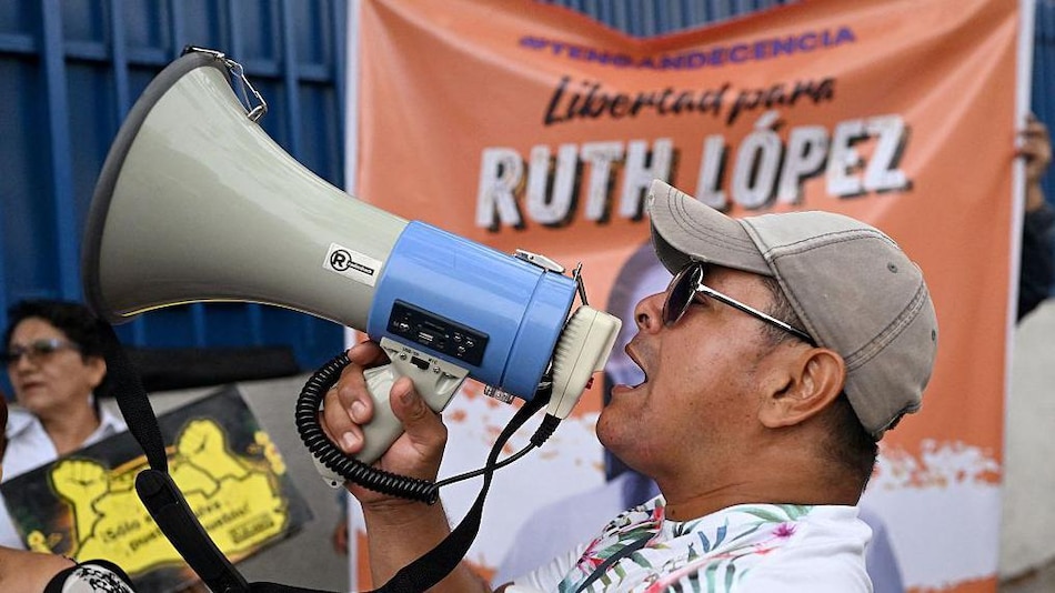 Cristosal, la mayor ONG de derechos humanos de El Salvador, abandona el país