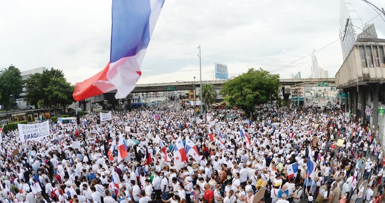 Contundente clamor ciudadano por Panamá
