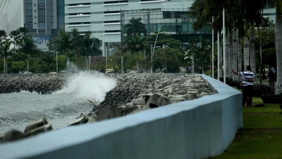 Emiten aviso de prevención por mareas altas