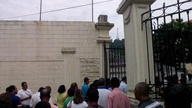 Docentes del Instituto Nacional no reanudarán clases hasta que se garantice más seguridad