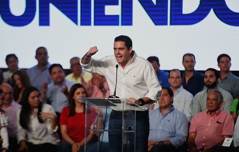 ¿Quién es José Gabriel Carrizo Jaén, compañero de fórmula de Cortizo?