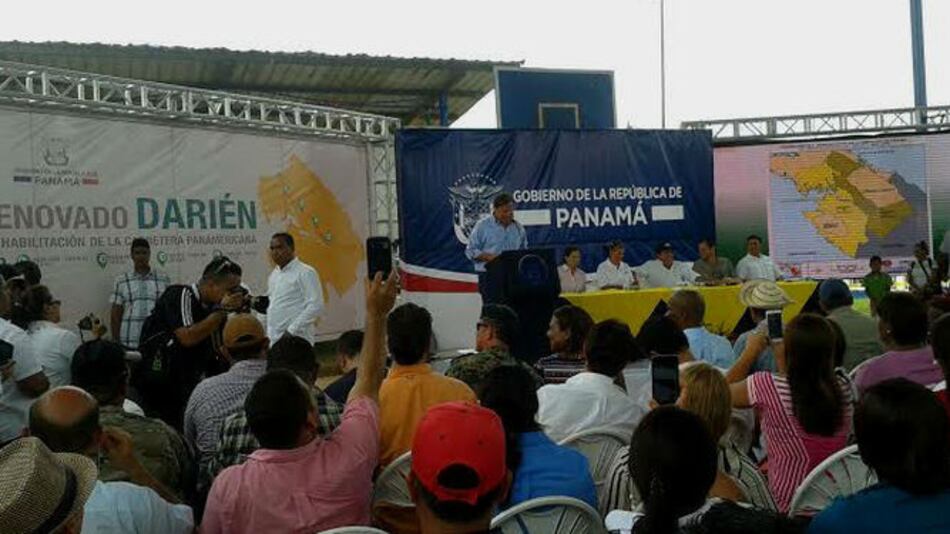 Varela entrega orden de proceder para la carretera Agua Fría-Yaviza