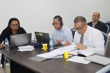 Empresas cuestionan pliego del Meduca y la DGCP ordena frenar temporalmente millonaria licitación tecnológica