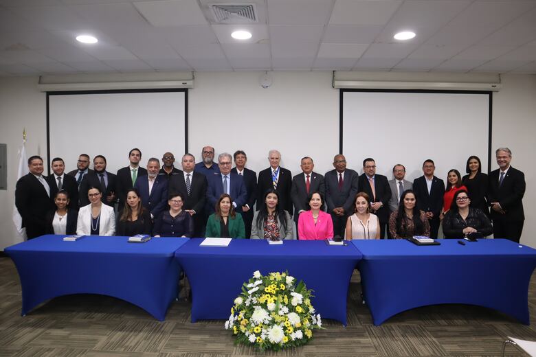 INEJ otorga Doctorado Honoris Causa a su Fundador Prof. Dr. Diego Valadés