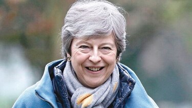 Theresa May estudia su última ficha para lograr el ‘brexit’ este mes