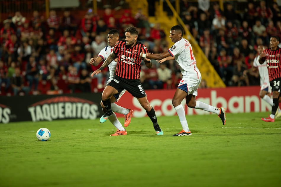 Pura Vida Mae: triunfo del Plaza Amador genera indignación de la barra del Alajuelense