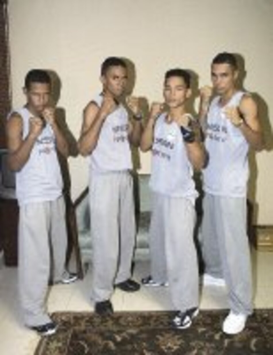 Listos combates para definir al guerrero