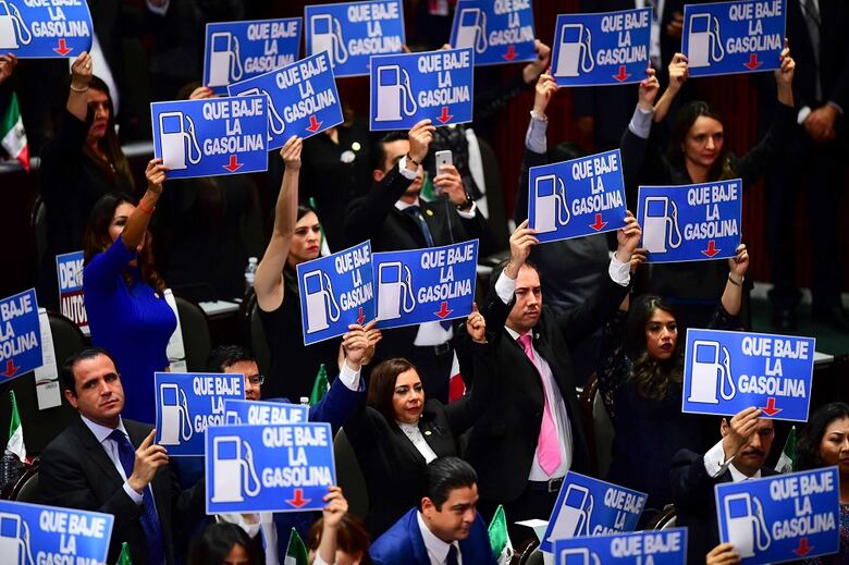 López Obrador asume la presidencia de México