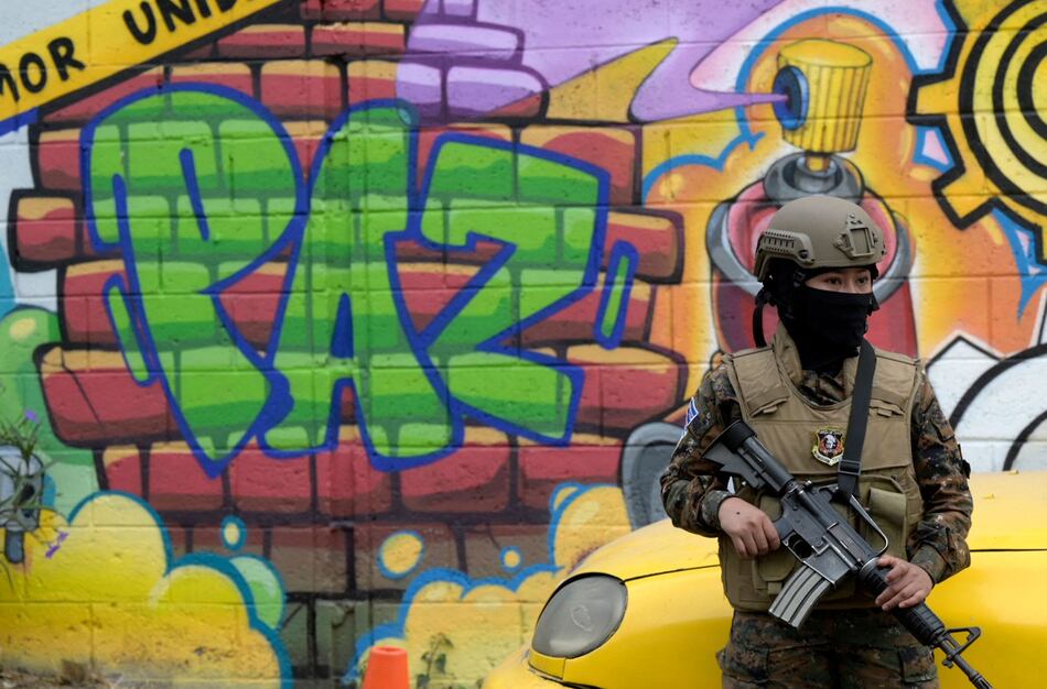 AI denuncia ‘tormenta perfecta’ de violaciones de derechos humanos en El Salvador