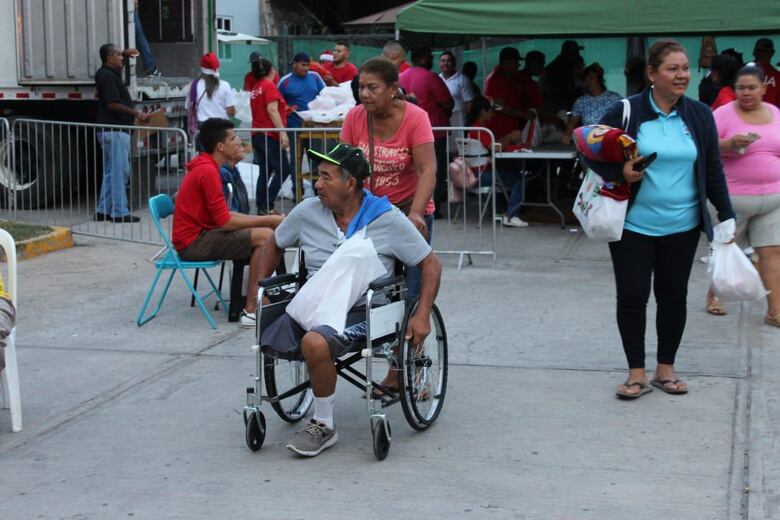 IMA comercializa 12 mil 500 jamones en Herrera