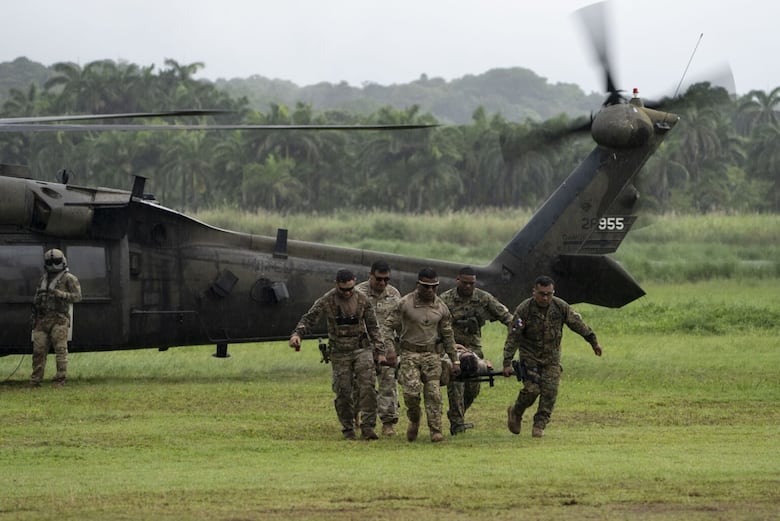 Agentes panameños participan en entrenamientos con tropas estadounidenses