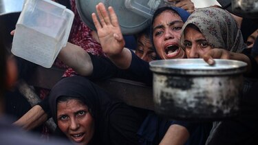 La ONU pide a Israel que permita el acceso de 6,000 camiones de ayuda humanitaria que esperan a entrar en Gaza
