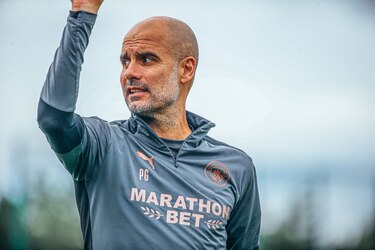Pep Guardiola renueva con el Manchester City hasta 2023 y cierra las puertas al Barcelona