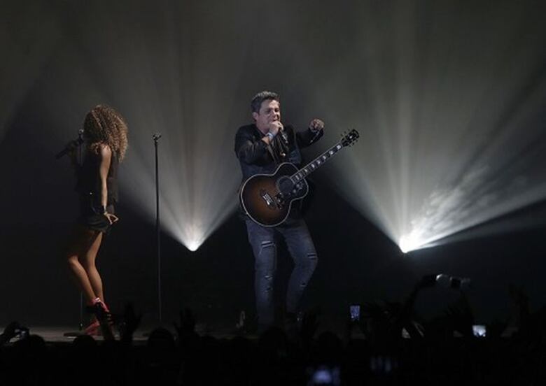 Alejandro Sanz envolvió a Panamá con su sirope