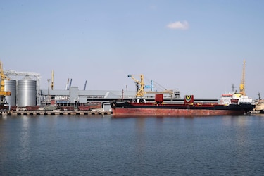 Rusia considerará a barcos que vayan a puertos ucranianos potenciales objetivos militares