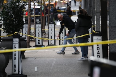 Asesinato del CEO de UnitedHealthcare propicia retiro de datos de ejecutivos en internet