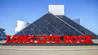 Salón de la Fama del Rock & Roll tiene nuevo letrero