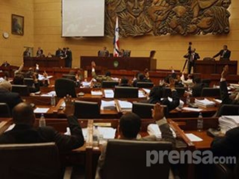 Aprueban en tercer debate el proyecto de ley 9 en 1
