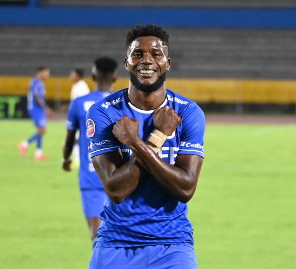 Volvió con gol: La Pantera Fajardo anota en su regreso y apunta a las eliminatorias mundialistas