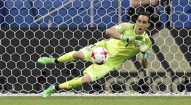 Claudio Bravo lleva a Chile a final de la Copa Confederaciones
