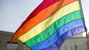 Tribunal ordena inscripción de matrimonio gay en Perú