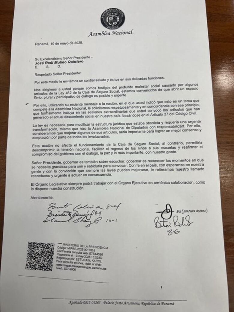 Presidente Mulino se reúne con diputados: anuncian una ley especial para el sector bananero