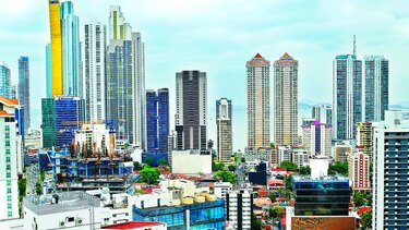 Sector de seguros se cita en Panamá